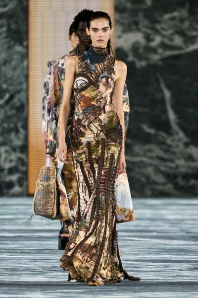 Look 56